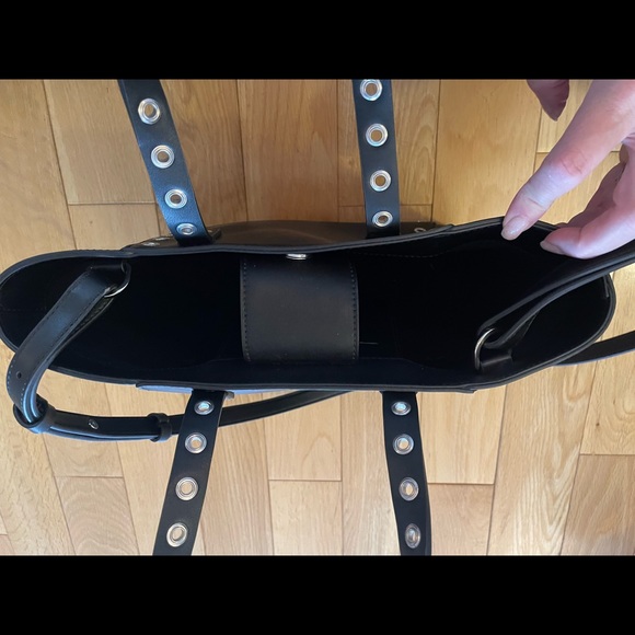 French Connection crossbody black medium tote bag - Picture 3 of 8